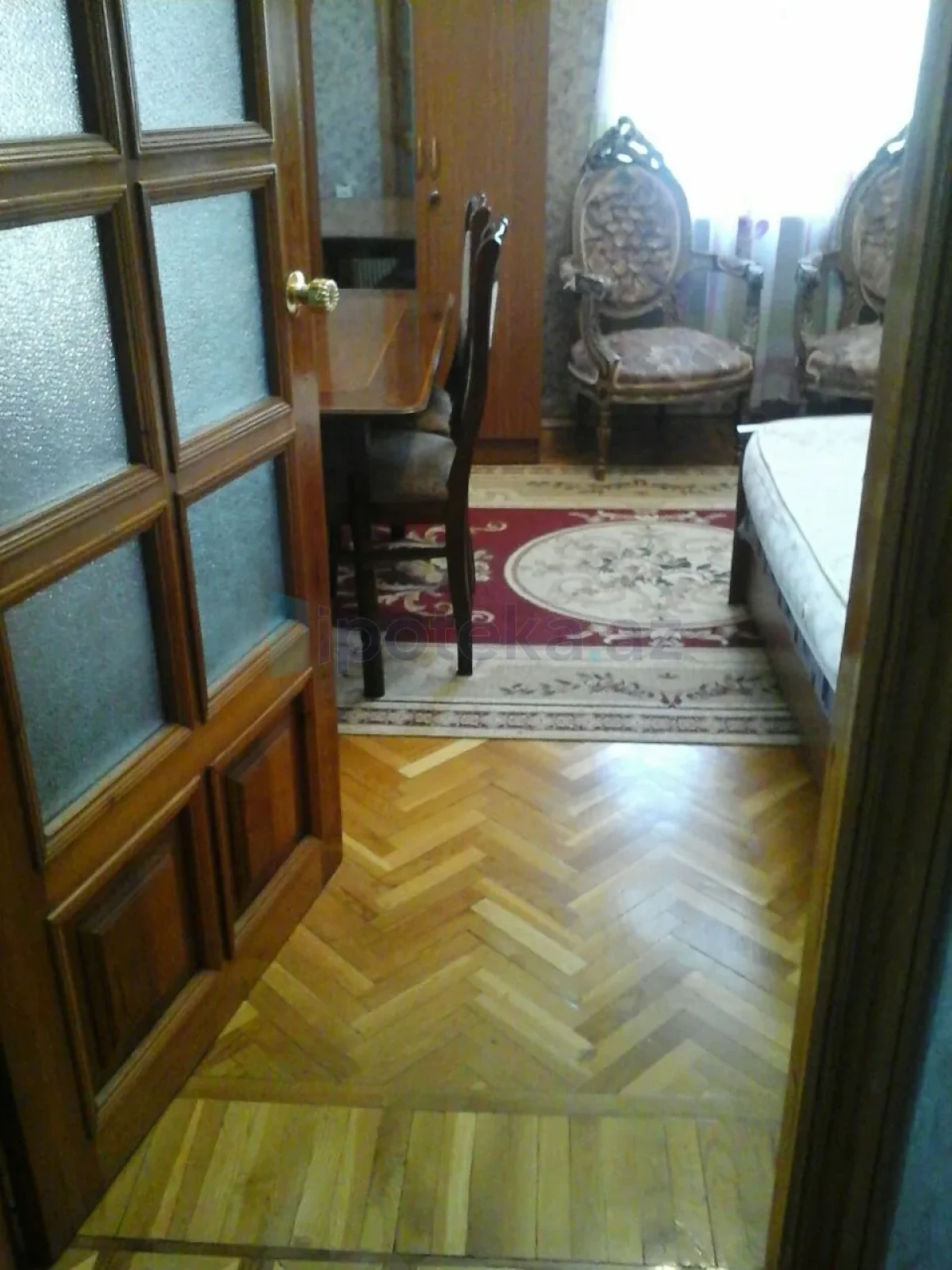 Satılır 2 otaqlı köhnə tikili 70 m²