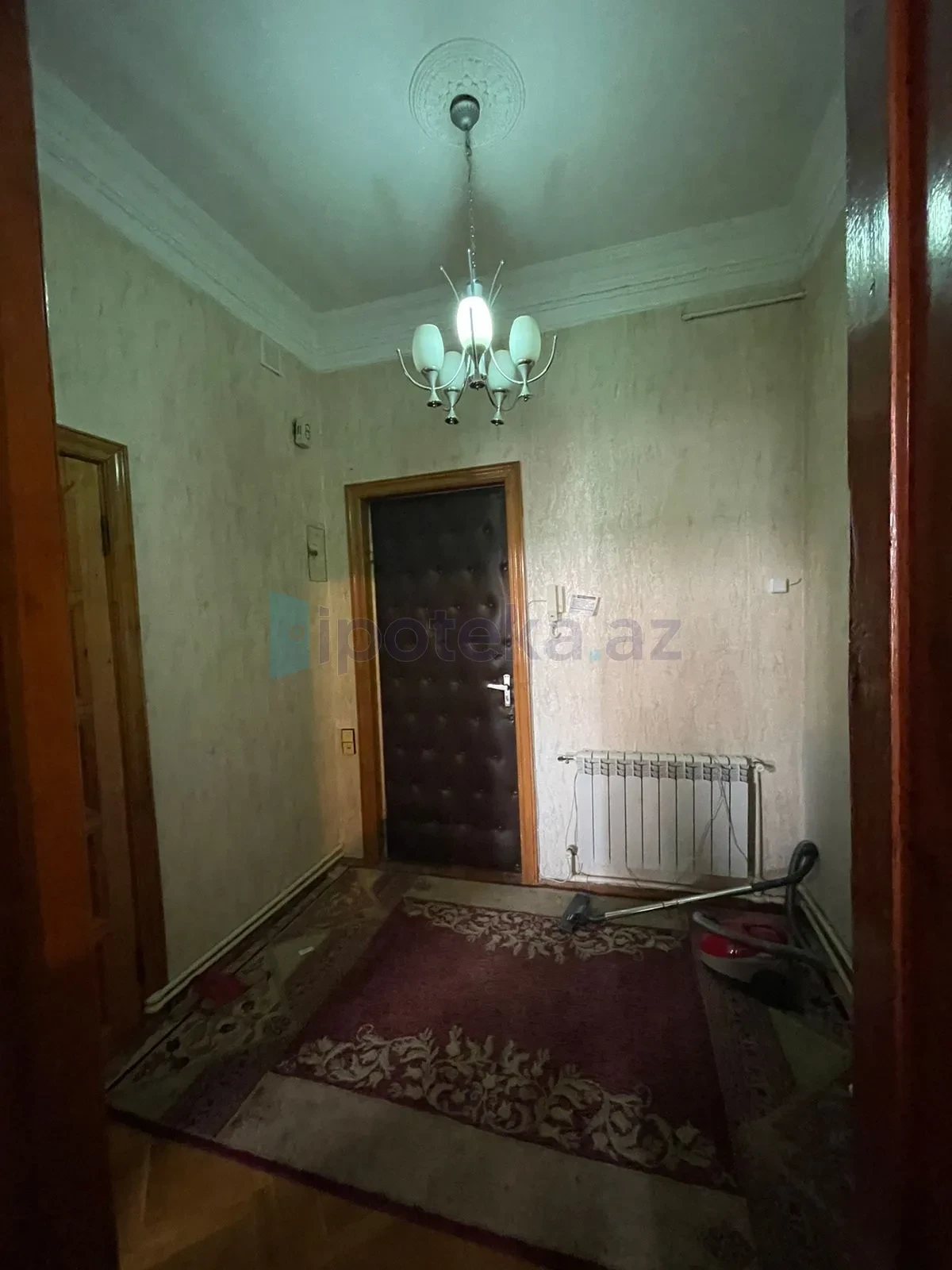 Satılır 2 otaqlı köhnə tikili 70 m²