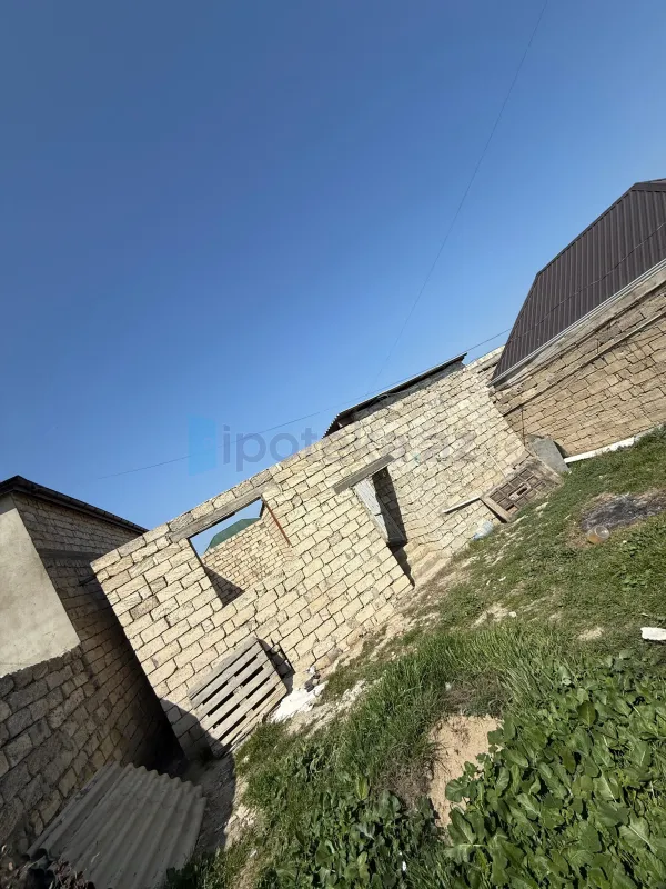 Satılır 2 otaqlı həyət evi 40 m²