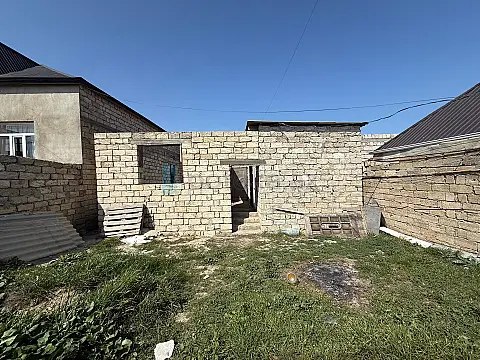Satılır 2 otaqlı həyət evi 40 m²