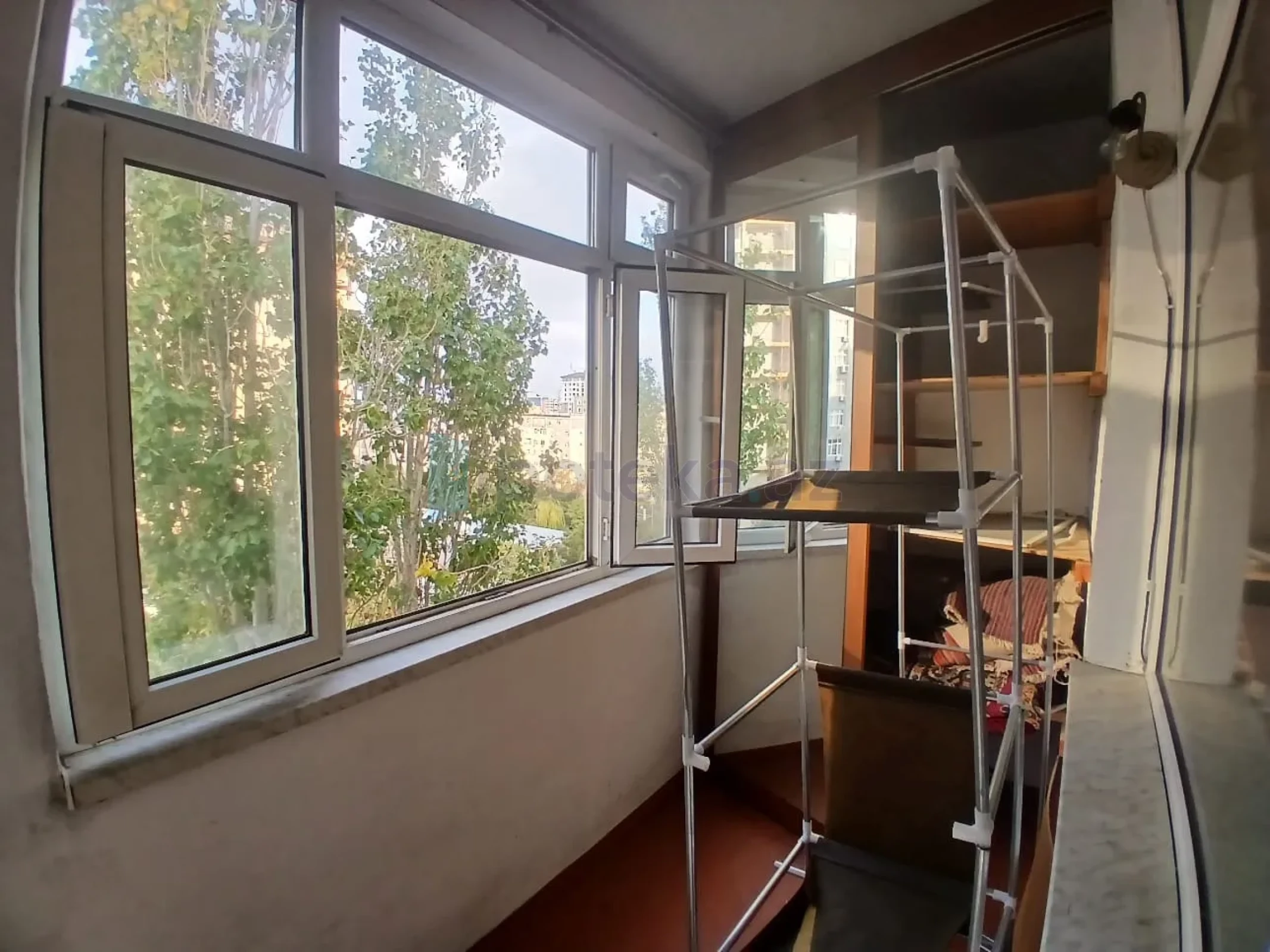 Satılır 2 otaqlı köhnə tikili 50 m²