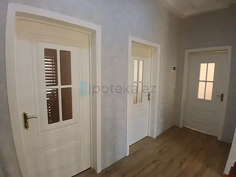 Satılır 5 otaqlı həyət evi 180 m²