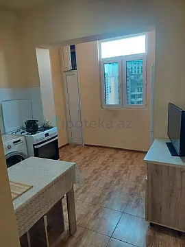 Satılır 2 otaqlı köhnə tikili 56 m²