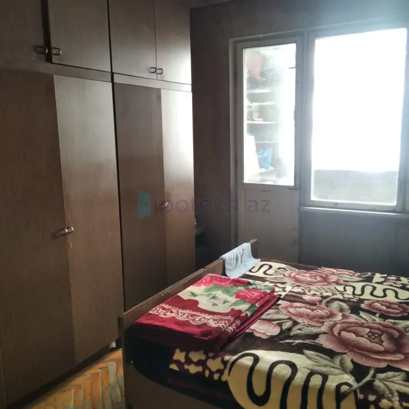 Satılır 2 otaqlı köhnə tikili 56 m²