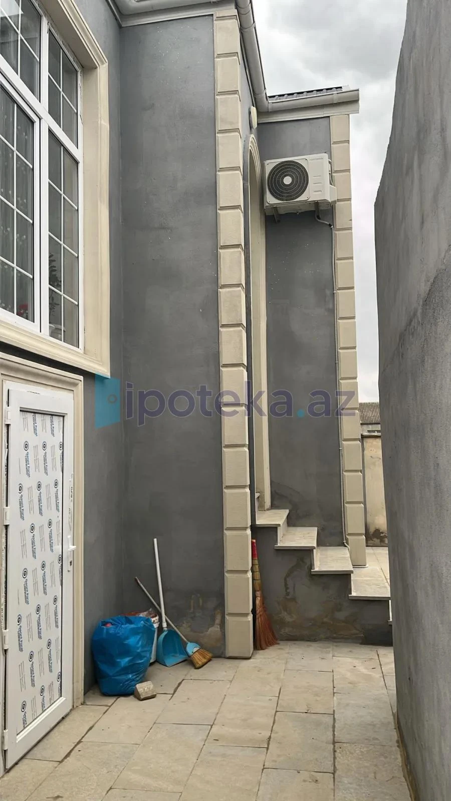 Satılır 4 otaqlı həyət evi 160 m²