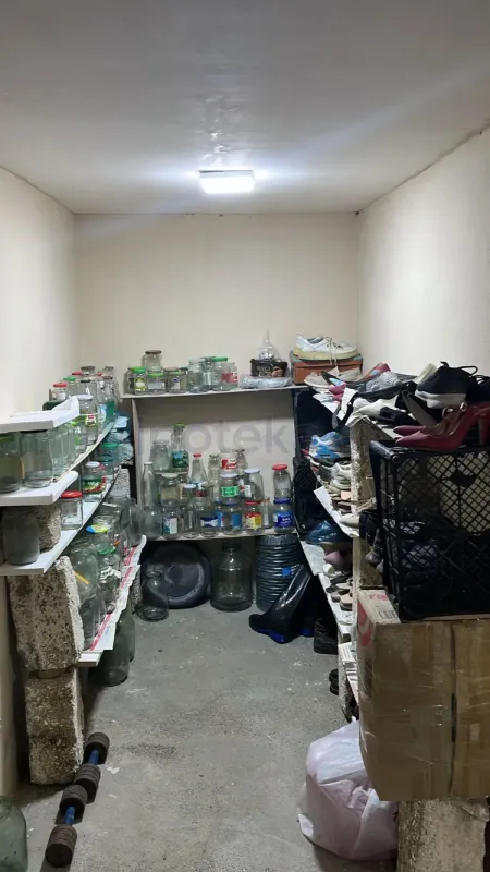 Satılır 4 otaqlı həyət evi 160 m²