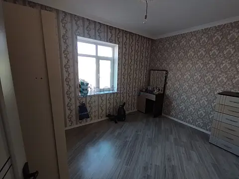 Satılır 4 otaqlı həyət evi 160 m²