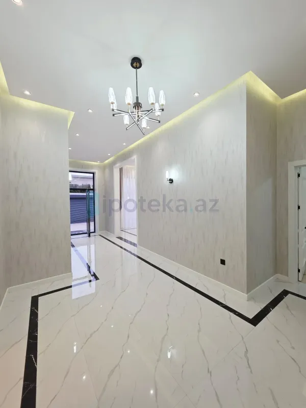 Satılır 4 otaqlı mənzil 192 m²