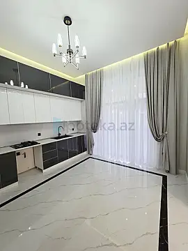 Satılır 4 otaqlı mənzil 192 m²