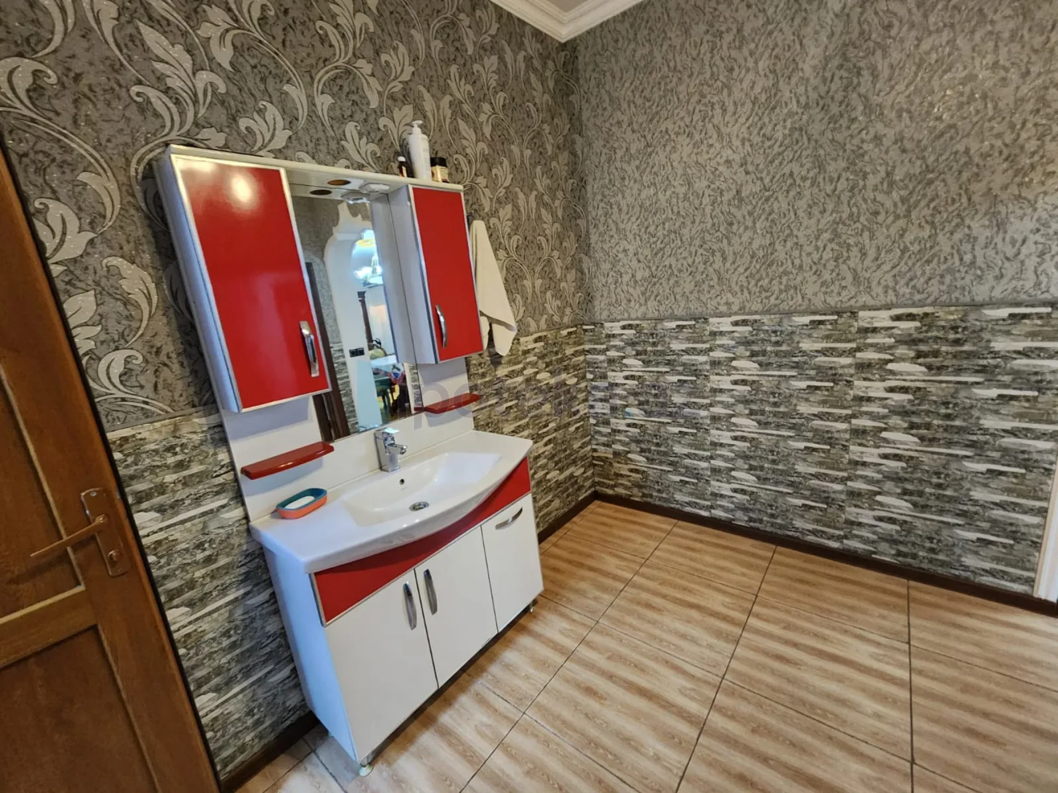 Satılır 3 otaqlı həyət evi 130 m²