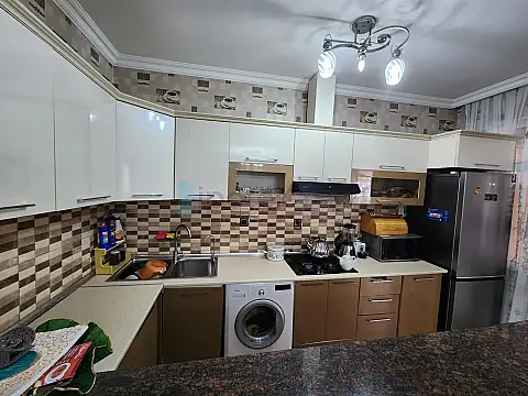 Satılır 3 otaqlı həyət evi 130 m²
