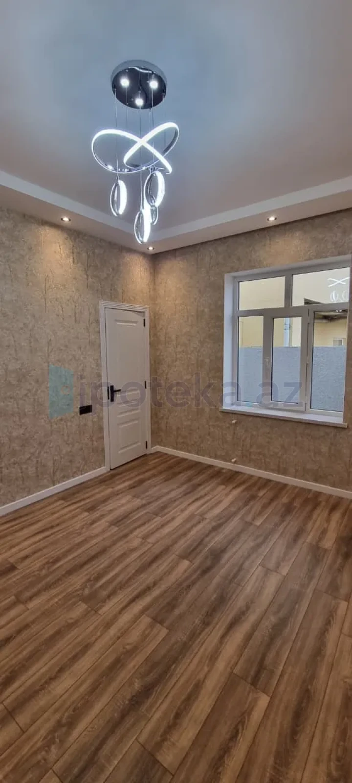 Satılır 4 otaqlı həyət evi 135 m²