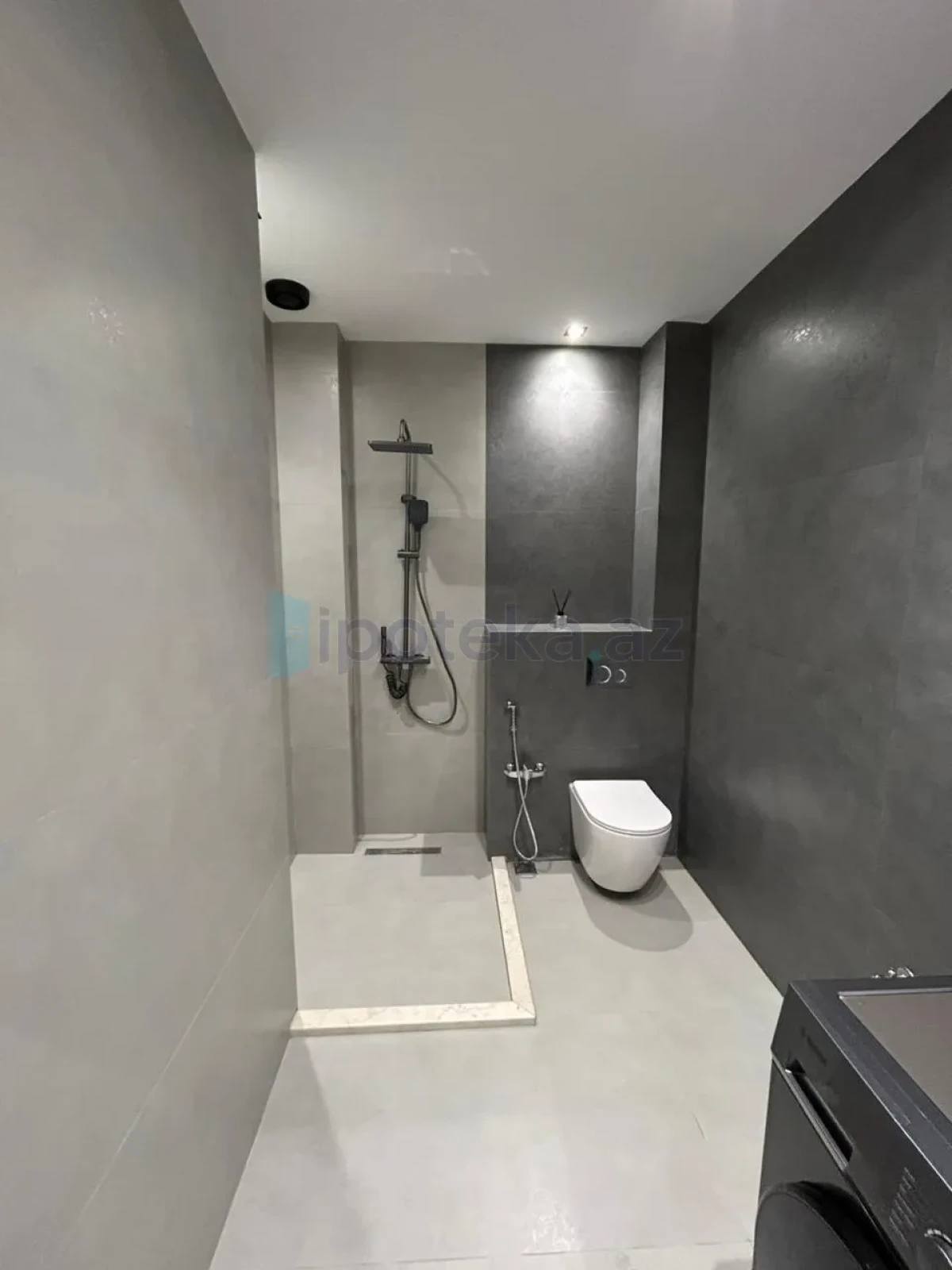 Satılır 2 otaqlı yeni tikili 57 m²
