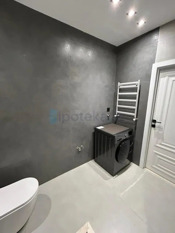 Satılır 2 otaqlı yeni tikili 57 m²