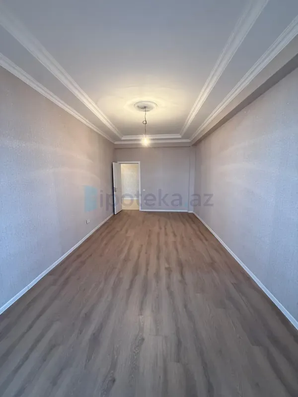Satılır 2 otaqlı yeni tikili 76 m²