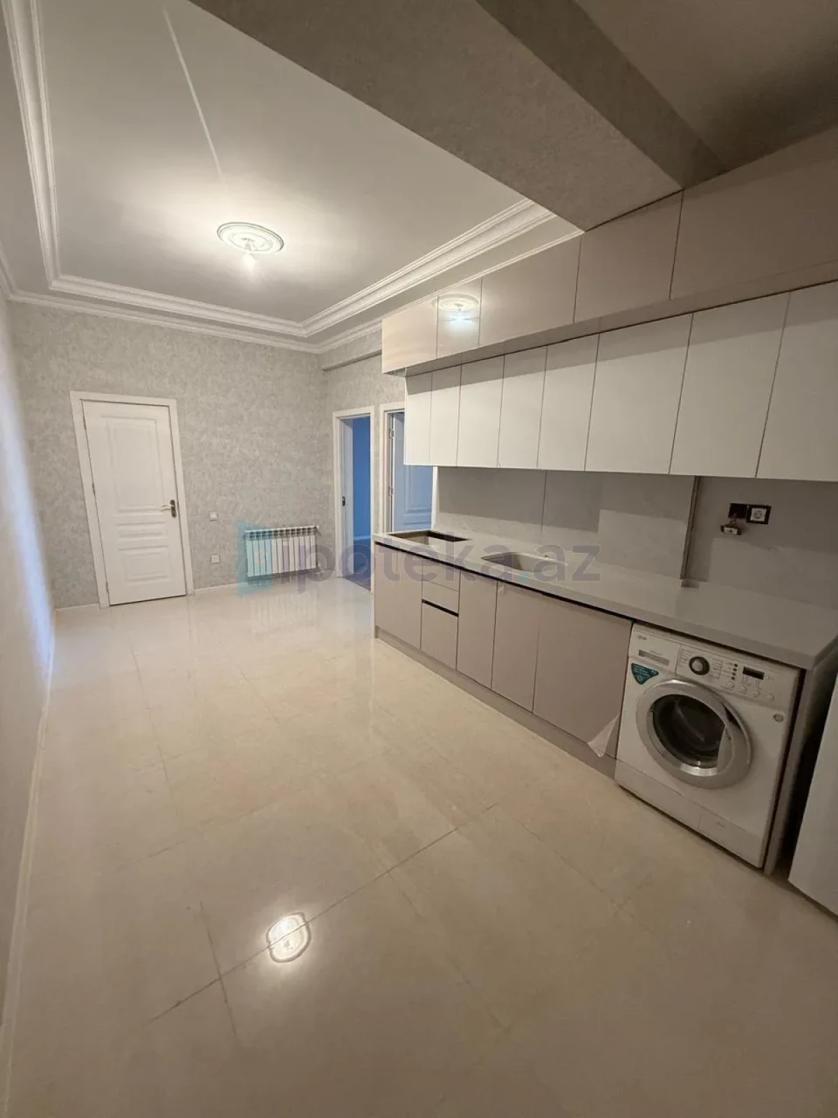 Satılır 2 otaqlı yeni tikili 76 m²