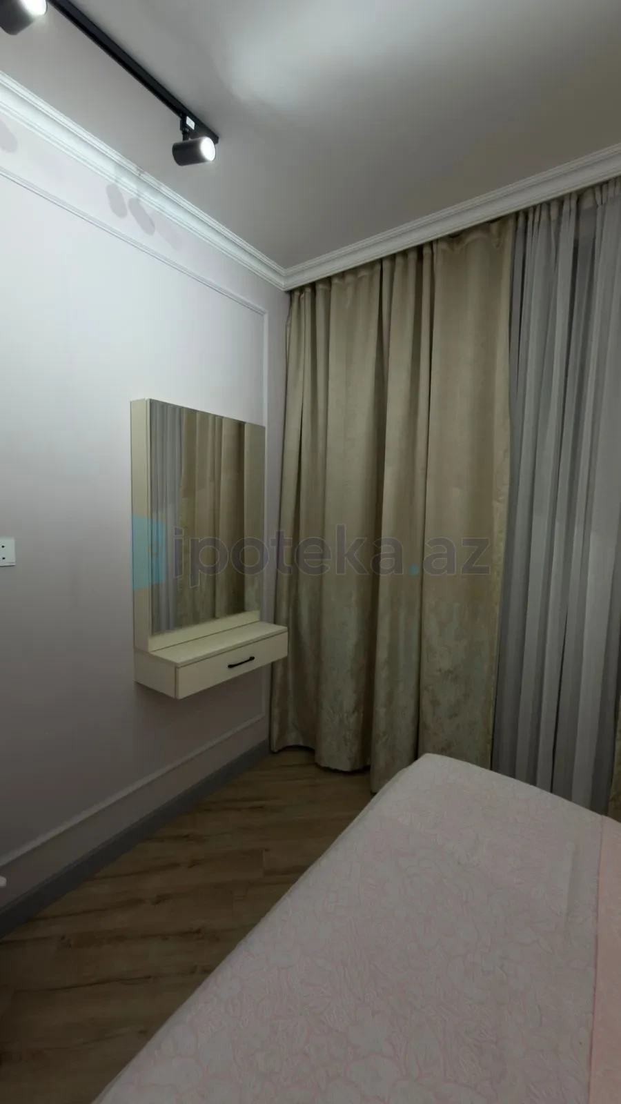 Satılır 2 otaqlı yeni tikili 65 m²