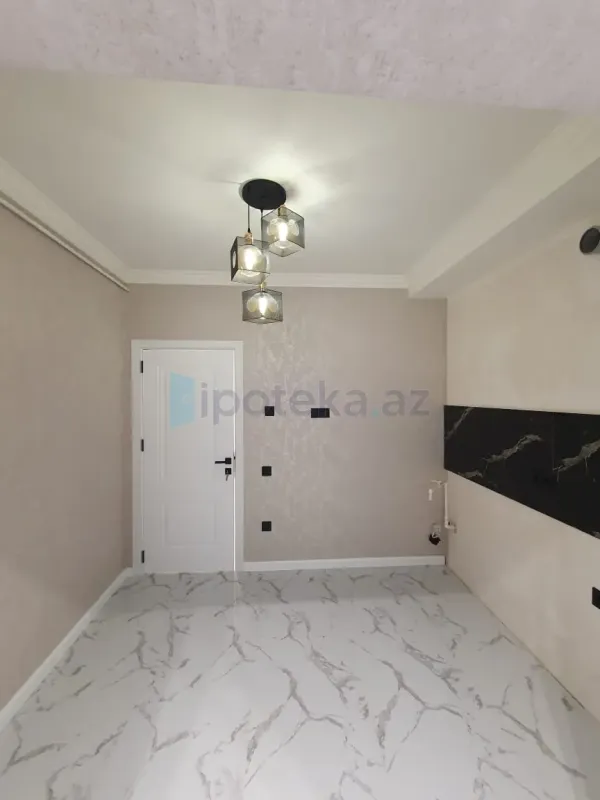 Satılır 2 otaqlı köhnə tikili 60 m²