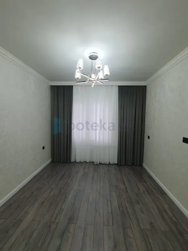 Satılır 2 otaqlı köhnə tikili 60 m²