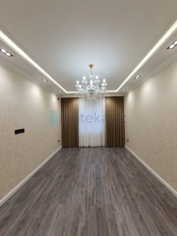 Satılır 2 otaqlı köhnə tikili 60 m²