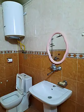 Satılır 6 otaqlı həyət evi 180 m²