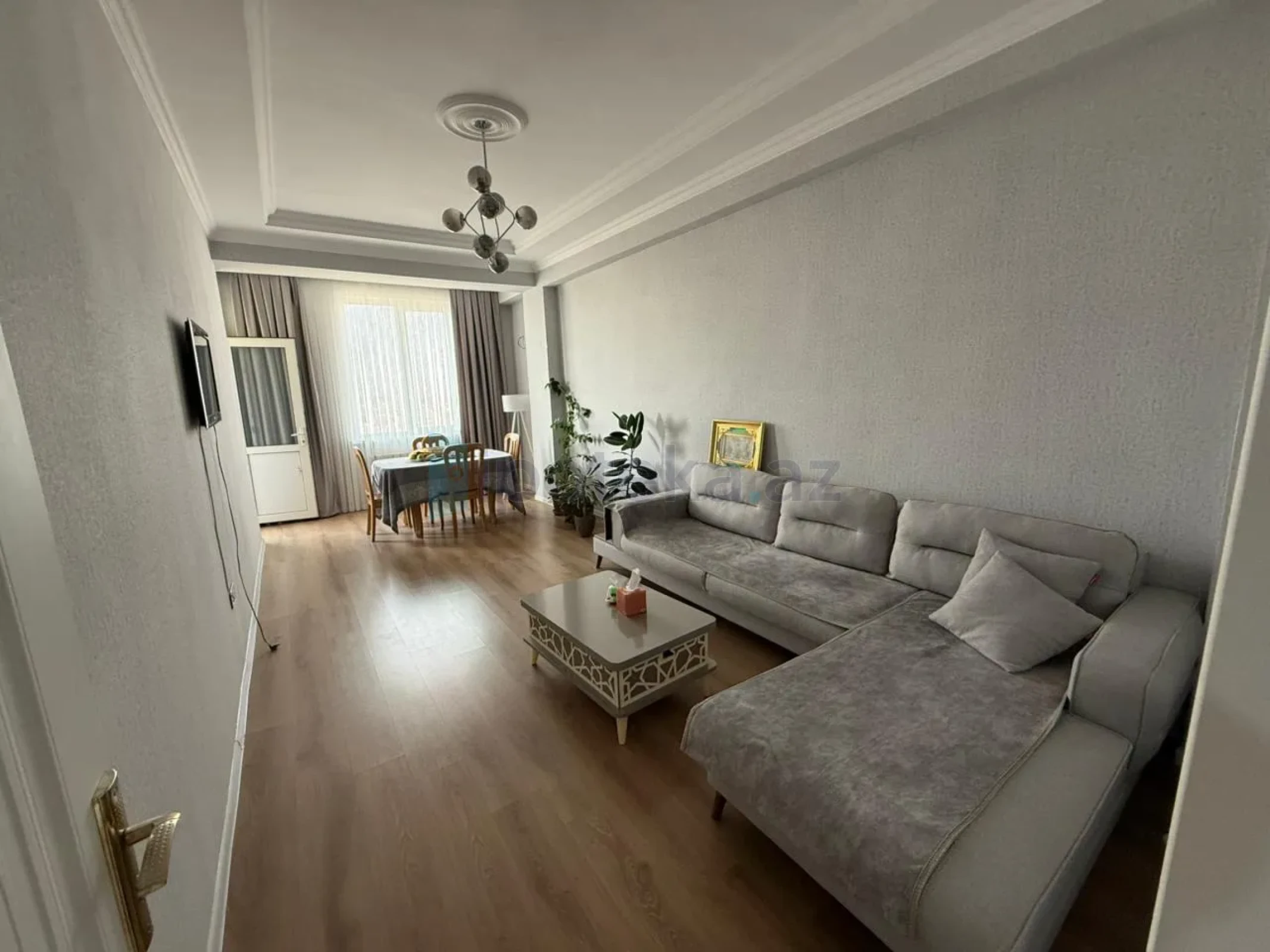 Satılır 2 otaqlı yeni tikili 76 m²