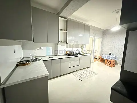 Satılır 2 otaqlı yeni tikili 76 m²