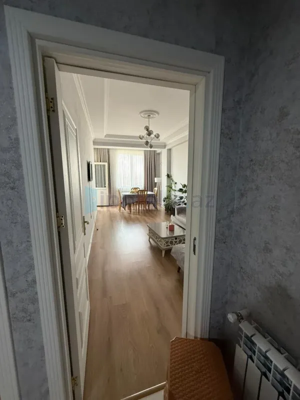 Satılır 2 otaqlı yeni tikili 76 m²