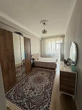 Satılır 2 otaqlı yeni tikili 76 m²