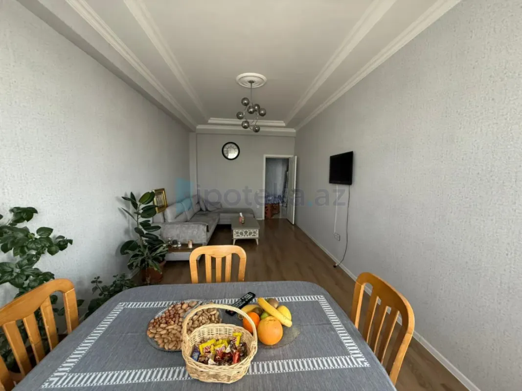 Satılır 2 otaqlı yeni tikili 76 m²