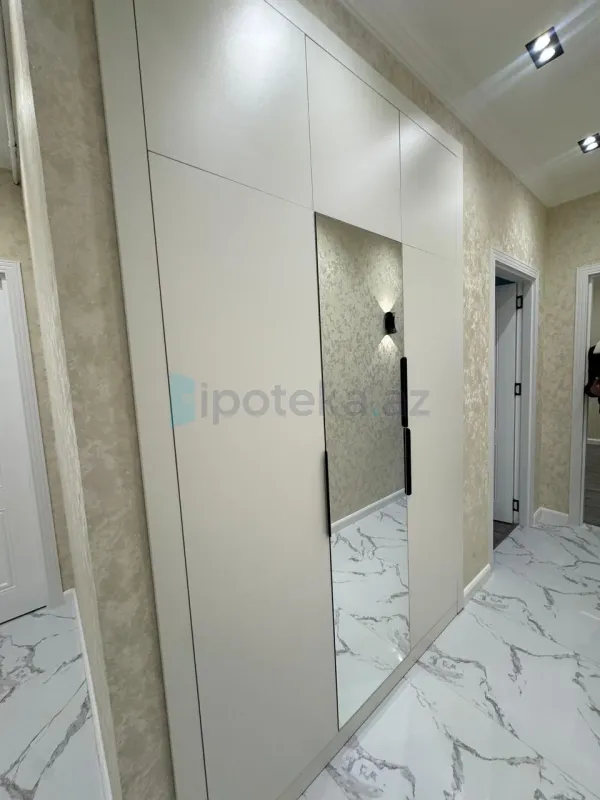 Satılır 2 otaqlı köhnə tikili 60 m²