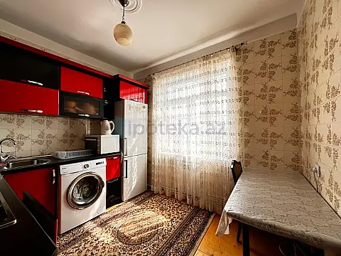 Satılır 2 otaqlı köhnə tikili 62 m²