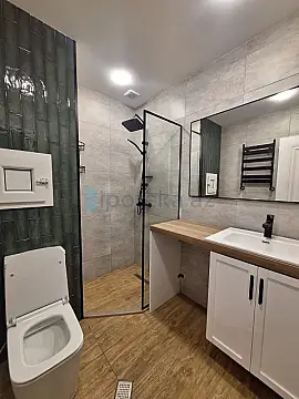 Satılır 2 otaqlı köhnə tikili 45 m²