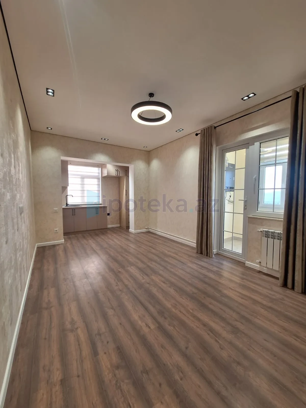 Satılır 2 otaqlı köhnə tikili 45 m²