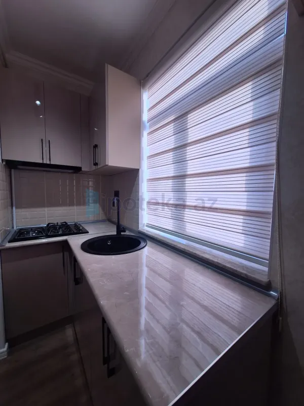 Satılır 2 otaqlı köhnə tikili 45 m²