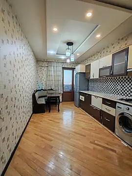 Satılır 3 otaqlı yeni tikili 107 m²