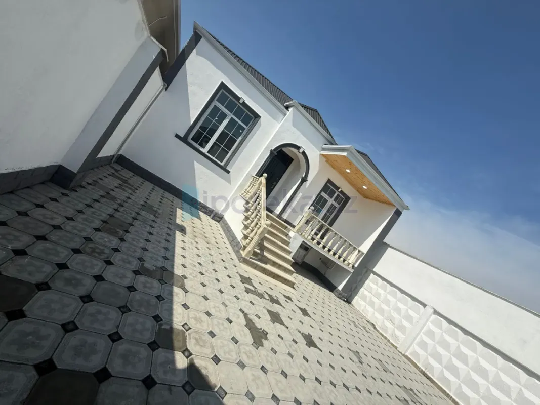 Satılır 4 otaqlı həyət evi 100 m²