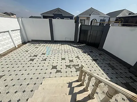 Satılır 4 otaqlı həyət evi 100 m²