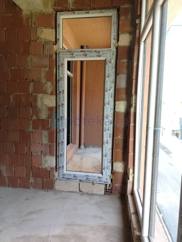 Satılır 2 otaqlı yeni tikili 57.5 m²