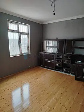 Satılır 2 otaqlı həyət evi 90 m²