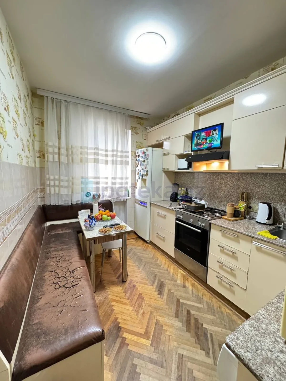Satılır 5 otaqlı köhnə tikili 110 m²