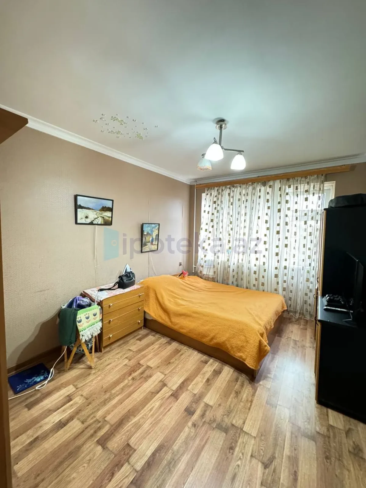 Satılır 5 otaqlı köhnə tikili 110 m²