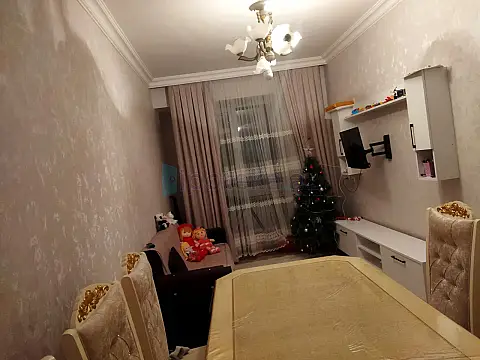 Satılır 3 otaqlı köhnə tikili 70 m² — Bakı, Binəqədi 3 otaq 70.00 m²