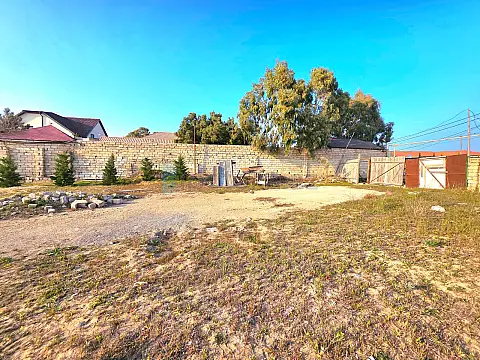 Satılır 6 otaqlı mənzil 320 m²