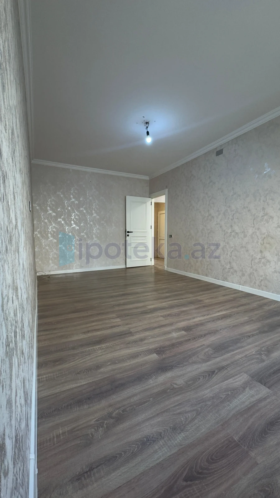 Satılır 2 otaqlı köhnə tikili 47 m²