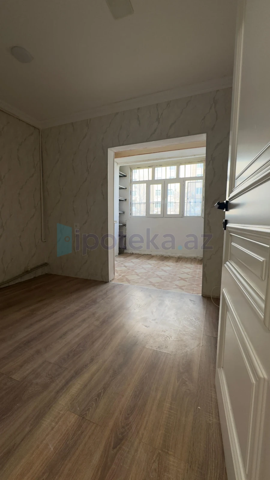 Satılır 2 otaqlı köhnə tikili 47 m²