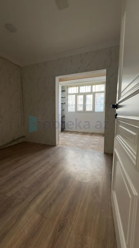 Satılır 2 otaqlı köhnə tikili 47 m²