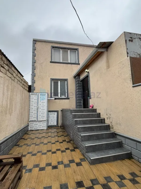 Satılır 4 otaqlı həyət evi 110 m²
