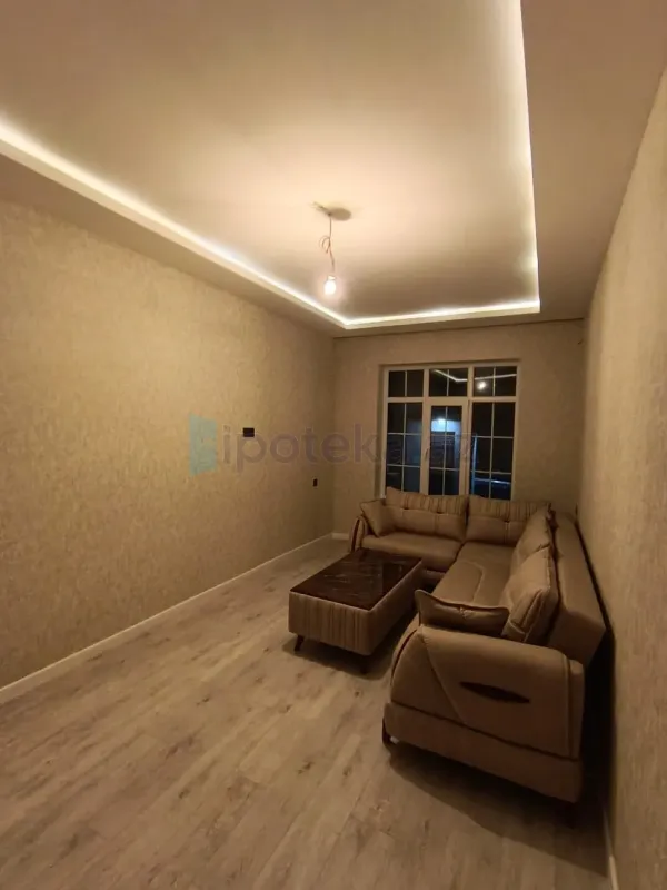Satılır 4 otaqlı həyət evi 130 m²