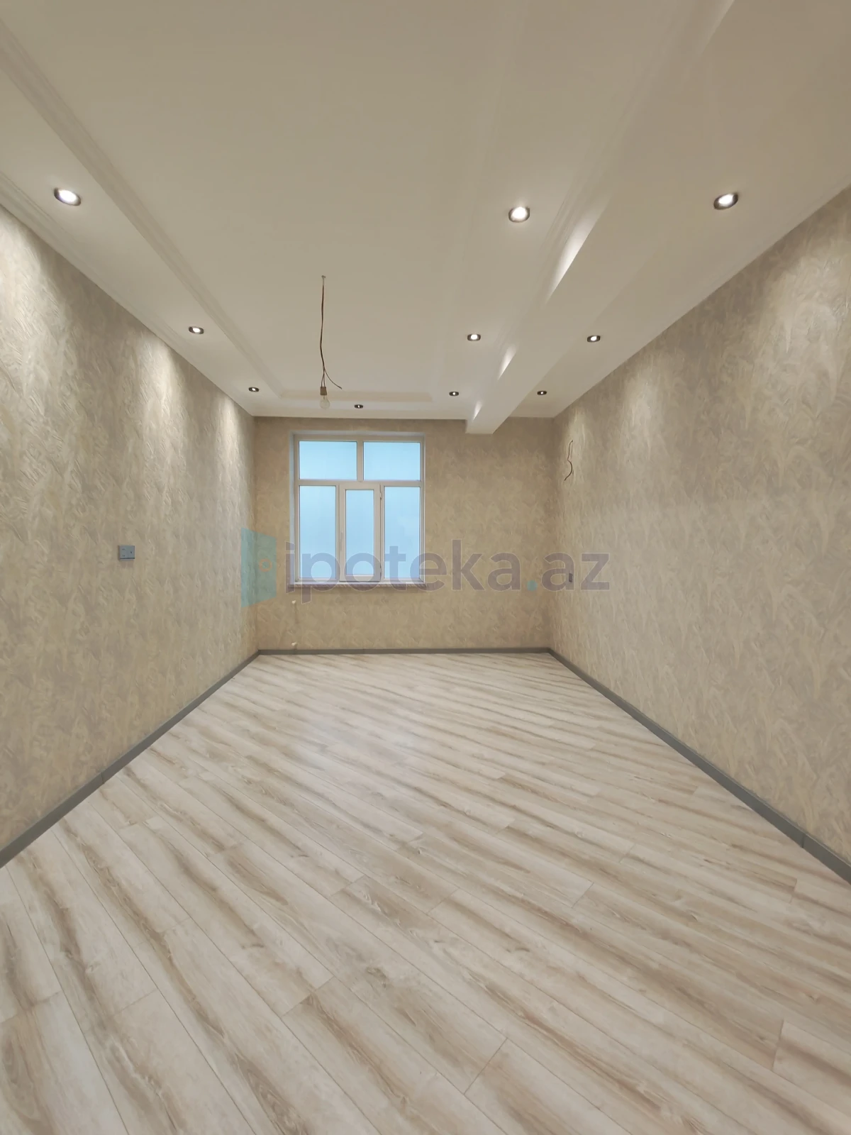 Satılır 3 otaqlı yeni tikili 76 m²